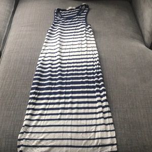 Stretchy stripe midi dress